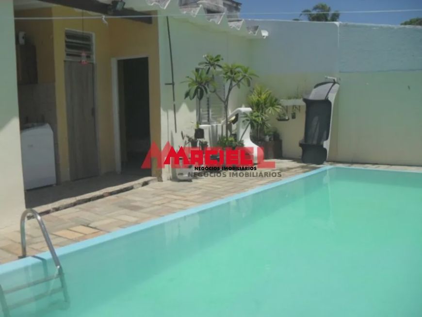 Casa Padrão em Caraguatatuba