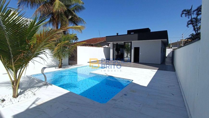 Casa nova, com 3 suítes, área gourmet e piscina, à venda por R$ 1.440.000 -350 metros da Praia da Ma