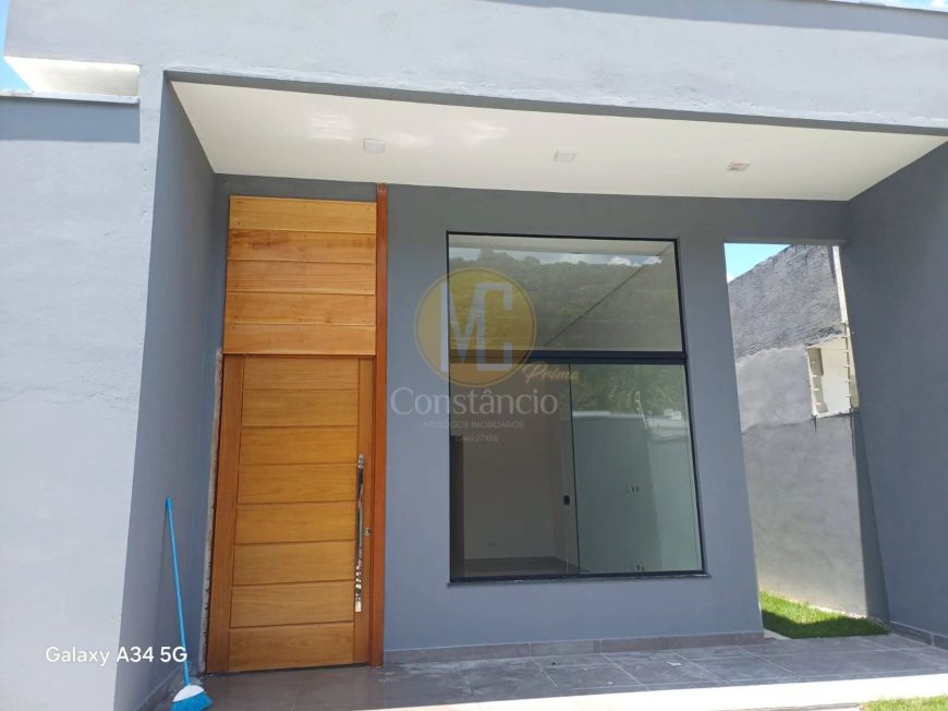 CASA NOVA A VENDA NO BAIRRO MASSAGUAÇU EM CARAGUATATUBA - SP