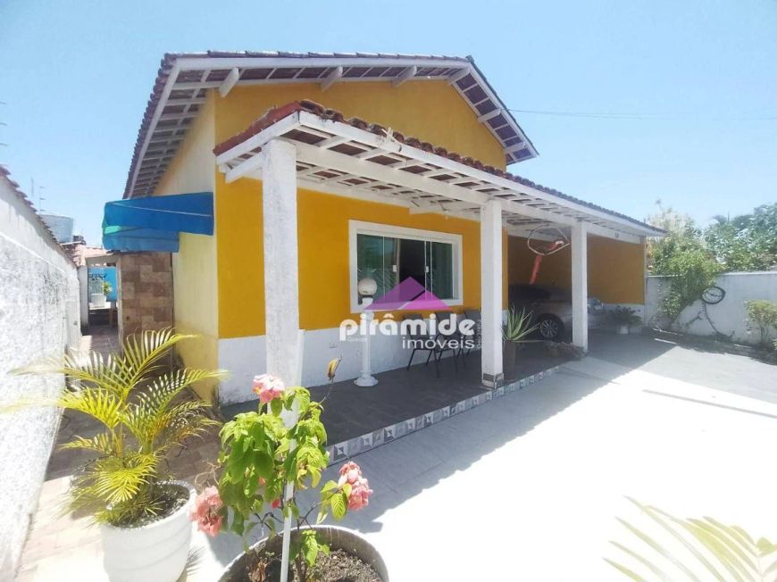 Casa com 3 dormitórios à venda, 230 m² por R$ 890.000,00 - Praia das Palmeiras - Caraguatatuba/SP