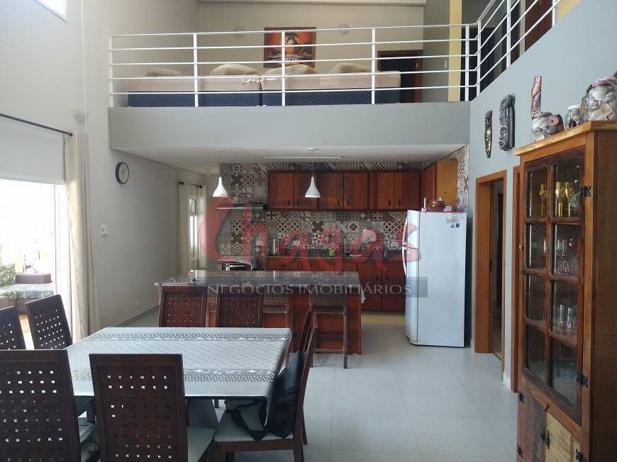VENDE-SE | SOBRADO | PRAIA DAS PALMEIRAS.
