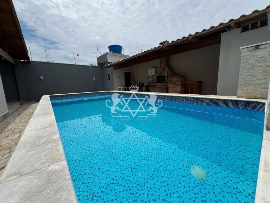 Casa à venda c/2 dorms e Piscina a 400m da Praia das Palmeiras, Caraguatatuba, SP