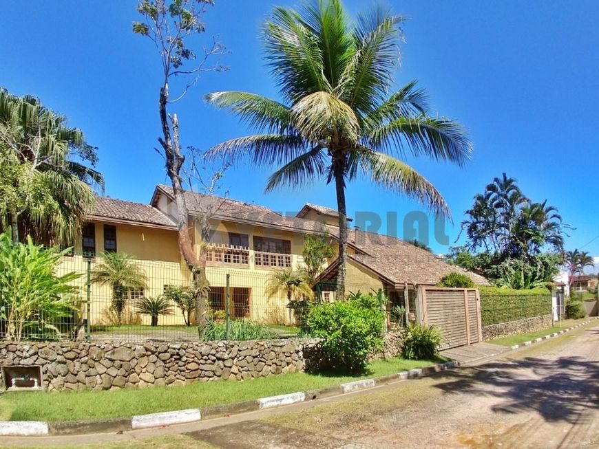 Sobrado venda 550m² de construção e 750 m² de terreno Martim de Sá Caraguatatuba