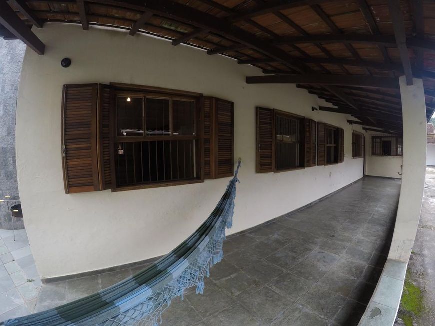 Casa com 5 dormitórios à venda, 230 m² por R$ 780.000,00 - Martim de Sá - Caraguatatuba/SP