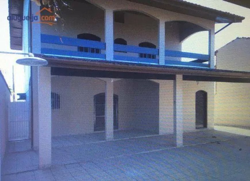 Sobrado com 4 dormitórios à venda, 200 m² por R$ 850.000,00 - Pontal de Santa Marina - Caraguatatuba