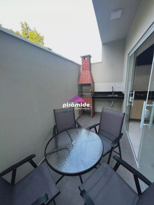 Sobrado com 2 dormitórios à venda, 84 m² por R$ 360.000 - Rio do Ouro - Caraguatatuba/SP