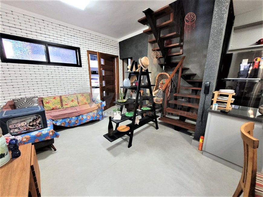 Apartamento Triplex com 2 dormitórios à venda, 135 m² por R$ 690.000,00 - Massaguaçu - Caraguatatuba