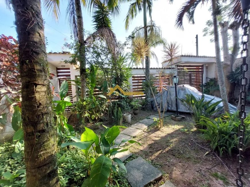 À VENDA - CASA 3 DORMITÓRIOS NA MARTIM DE SÁ - CARAGUATATUBA/SP