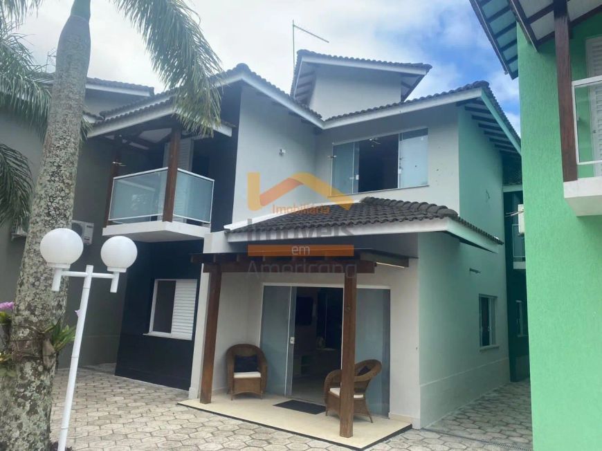 Imperdível oportunidade: Casa à venda em Caraguatatuba-SP, bairro Massaguaçu, 3 quartos, 3 salas, 2