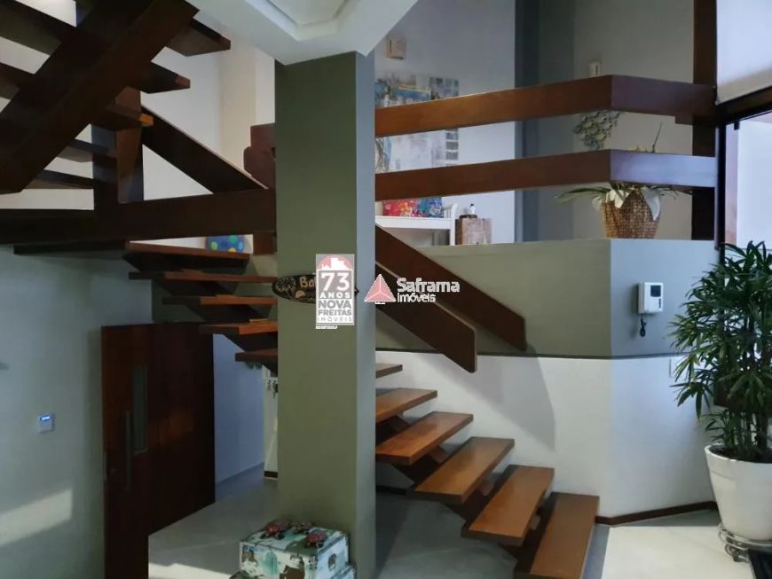 linda casa alto padrão
