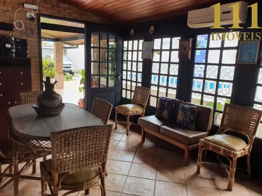 Residência Casa grande pousada em Caraguá