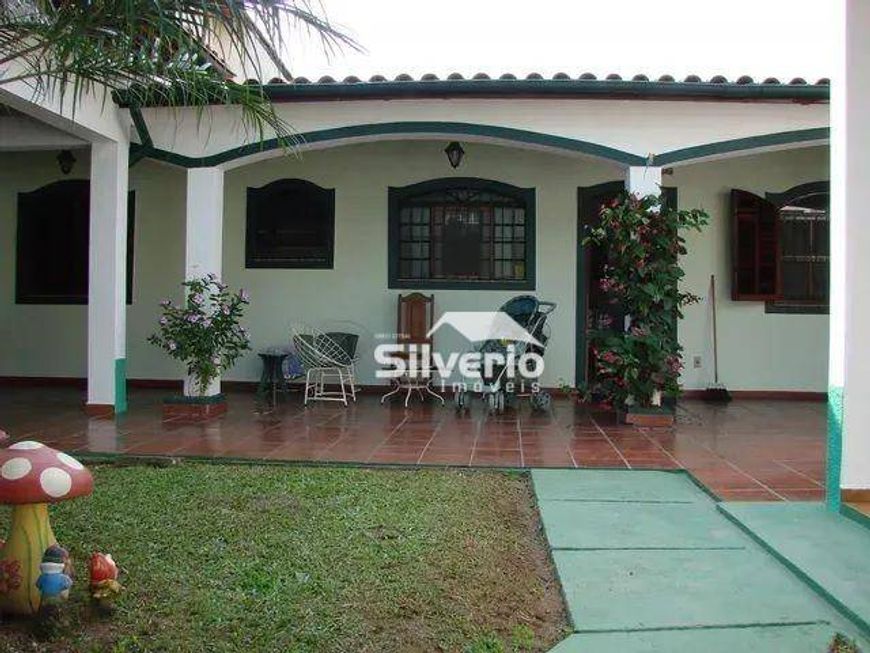 Casa com 3 dormitórios à venda, 120 m² por R$ 700.000,00 - Sumaré - Caraguatatuba/SP