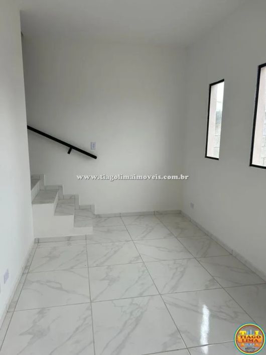 Sobrado para Venda em Caraguatatuba, Balneário Mar Azul, 2 dormitórios, 2 banheiros, 1 vaga