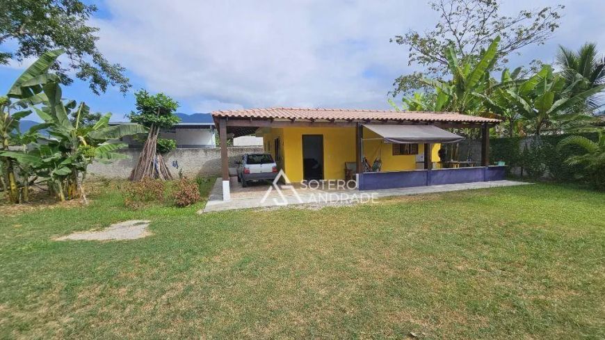 Casa a venda com excelente área no bairro Pegorelly