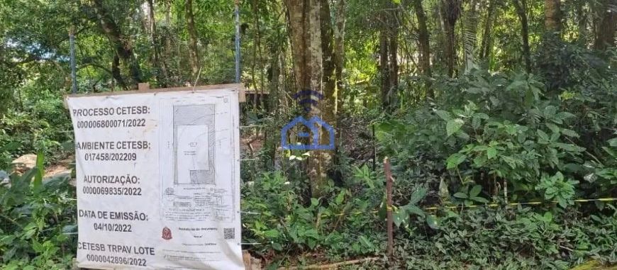 Terreno à venda no Condomínio Park Imperial, bairro do Massaguaçu em Caraguatatuba, SP