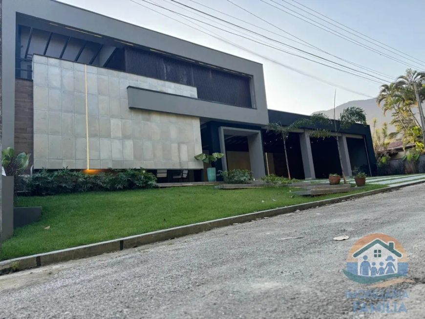 INCRÍVEL IMÓVEL MOBILIADO DE ALTO PADRÃO LOCALIZADO NO CONDOMÍNIO PARK IMPERIAL NO BAIRRO MASSAGUAÇU