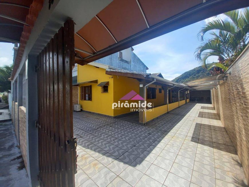 Casa com 2 dormitórios à venda, 147 m² por R$ 640.000,00 - Sumaré - Caraguatatuba/SP
