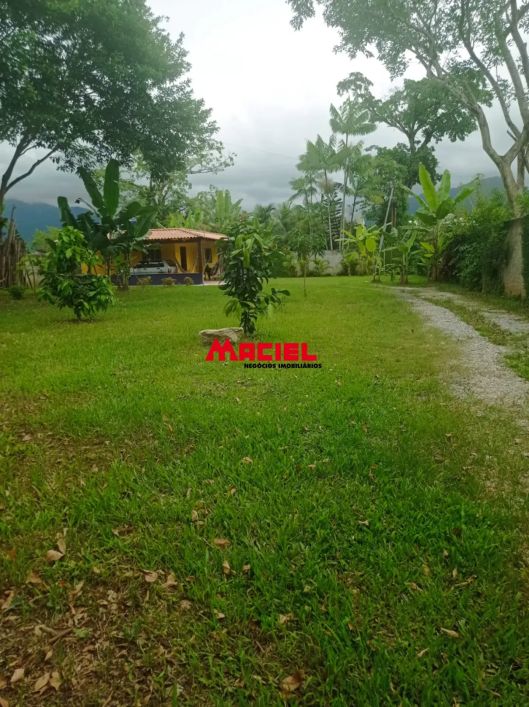Casa em Caraguatatuba,próximo a praia das Cigarras