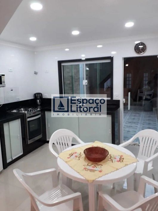 Sobrado com 2 dormitórios à venda, 69 m² por R$ 550.000,00 - Prainha - Caraguatatuba/SP
