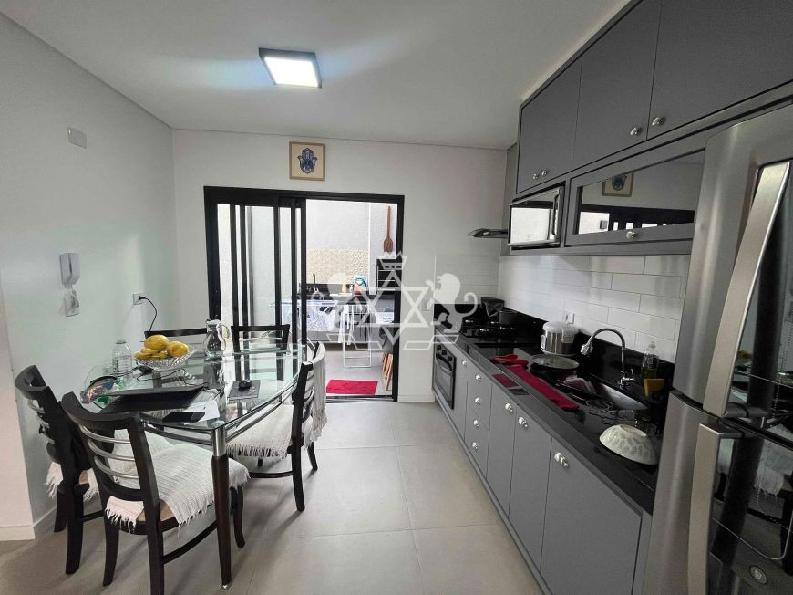 Apartamento Sobrado 2 Dorms à Venda, Cidade Jardim, Caraguatatuba, SP