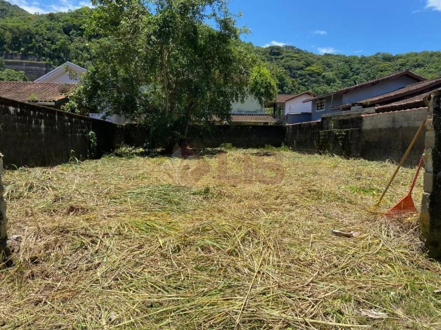 TERRENO PLANO. EXCELENTE LOCALIZAÇÃO