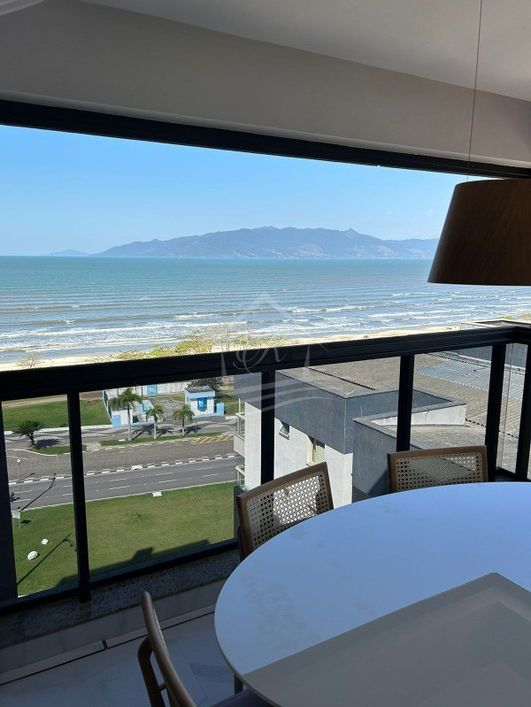 Apartamento frente mar para venda no Jardim Aruan em Caraguatatuba