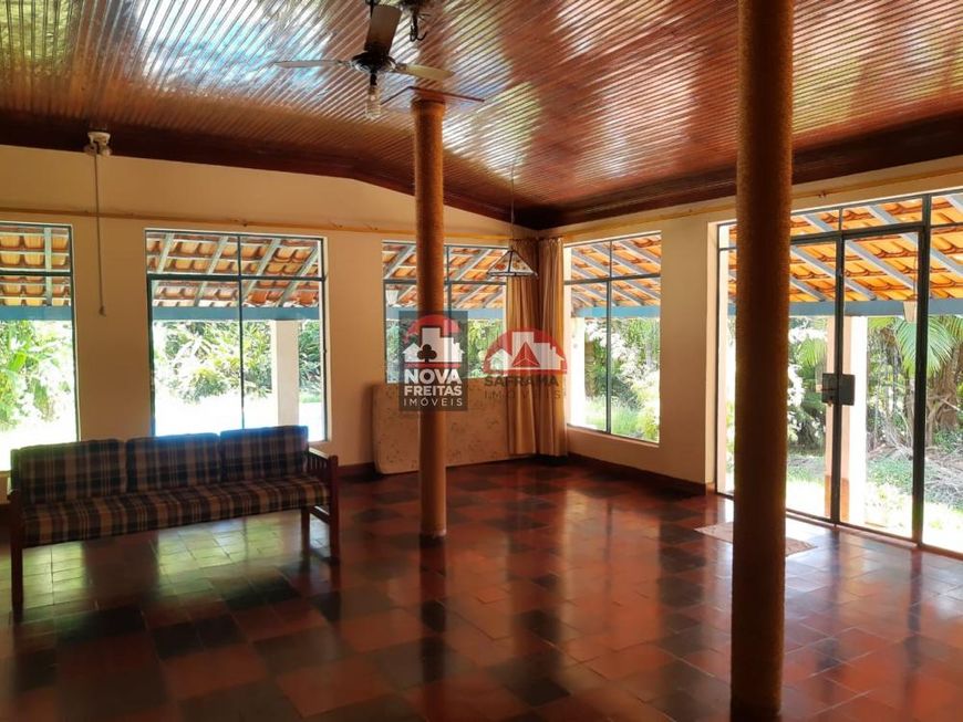 Casa Padrão em Caraguatatuba