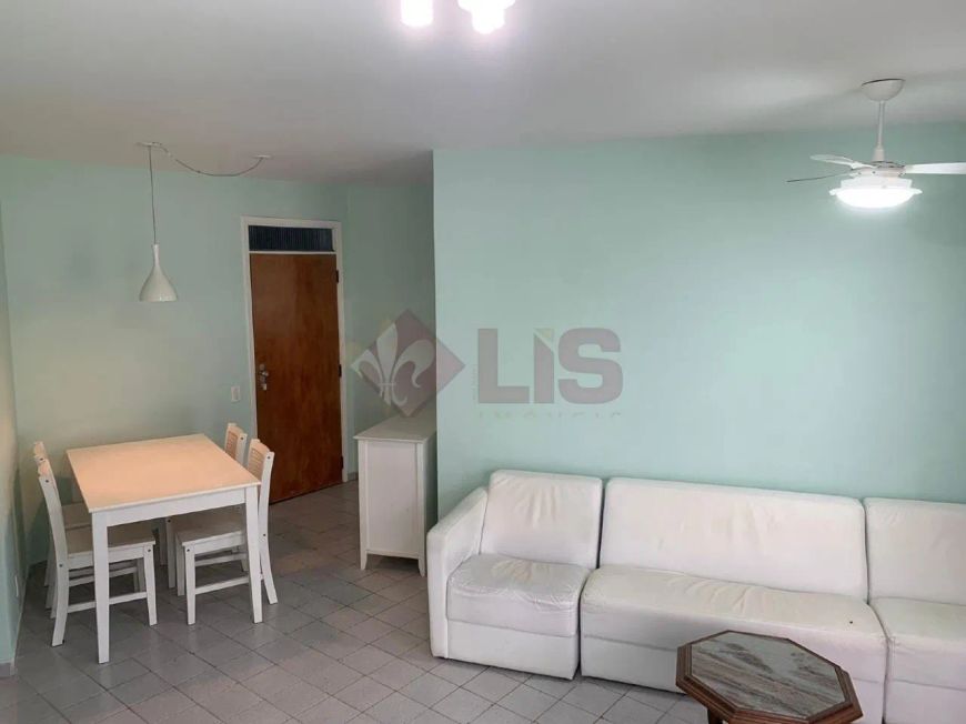 Apartamento à Venda em Martim de Sá - Frente Mar!