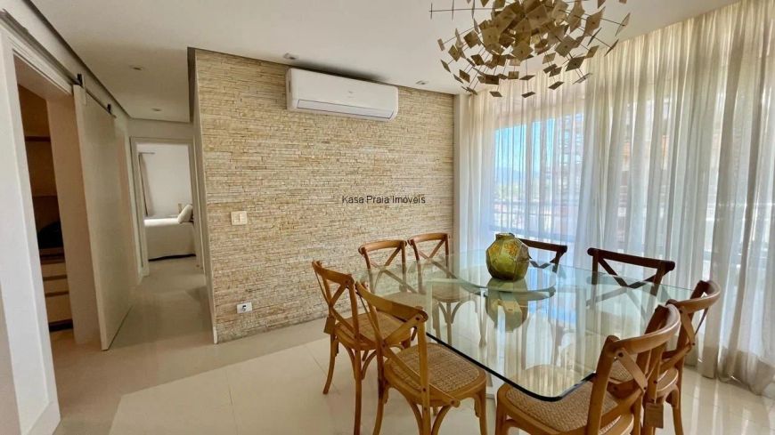 Lindo Apartamento edifício frente Mar