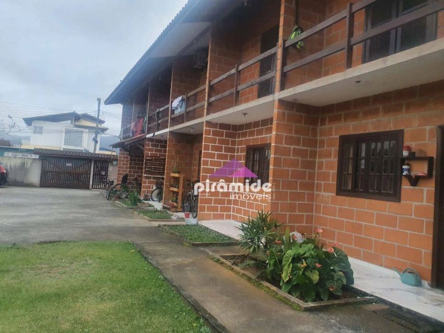 Casa com 2 dormitórios à venda, 76 m² por R$ 375.000,00 - Pontal de Santa Marina - Caraguatatuba/SP