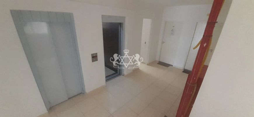 Excelente oportunidade de Cobertura duplex à venda na Cidade Jardim com vista para montanhas de tir