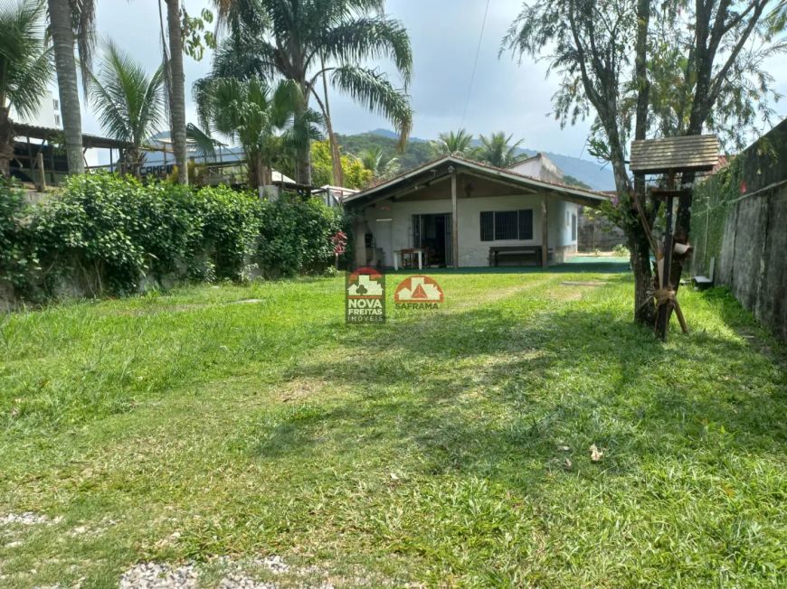 Casa Padrão em Caraguatatuba