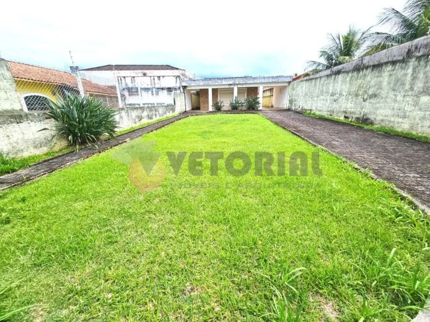 Casa com 3 dormitórios à venda, 210 m² por R$ 620.000,00 - Praia das Palmeiras - Caraguatatuba/SP