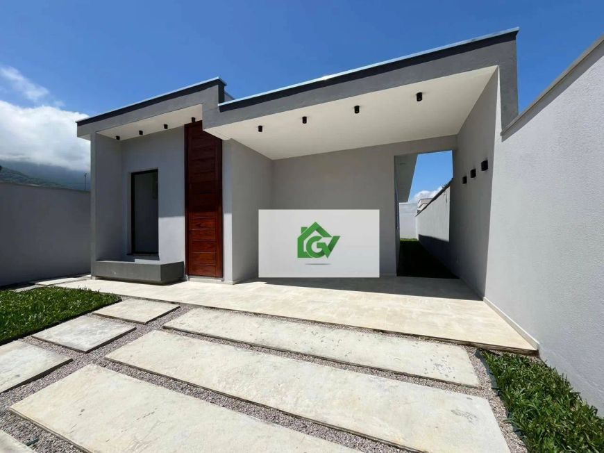Casa com 3 dormitórios à venda, 116 m² por R$ 700.000,00 - Massaguaçu - Caraguatatuba/SP