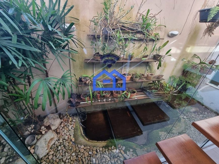 Sobrado à venda no bairro Pontal de Santa Marina - 4 dormitórios, sendo 1 suíte, sala com 2 ambient