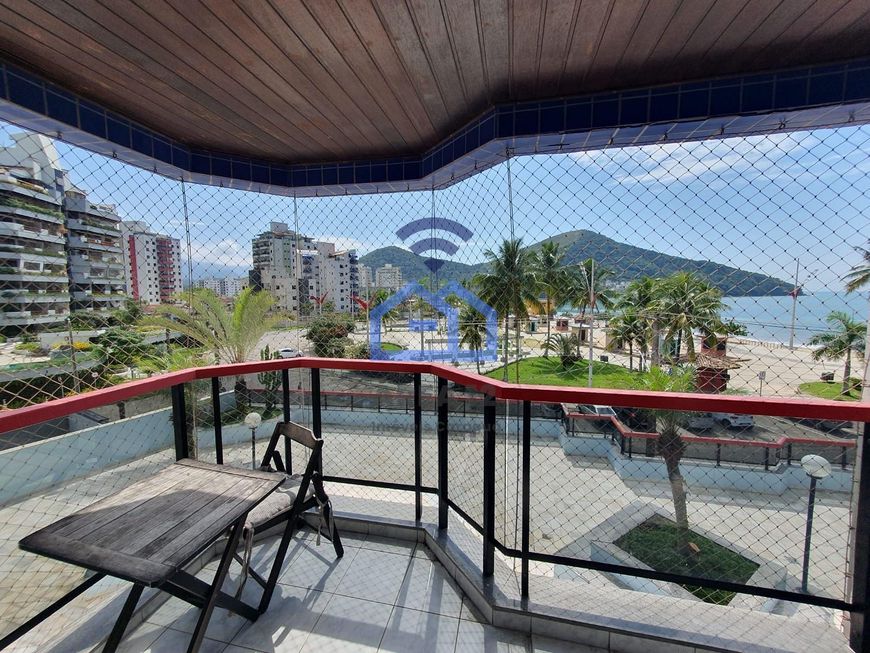 Apartamento à venda no bairro Martin de Sá - 3 dormitórios, sendo 1 suíte, sala com dois ambientes,