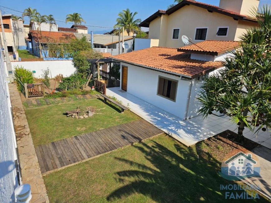 EXCELENTE EDÍCULA EM CONDOMÍNIO À 100 METROS DO MAR NO BAIRRO MASSAGUAÇU EM CARAGUATATUBA!!
