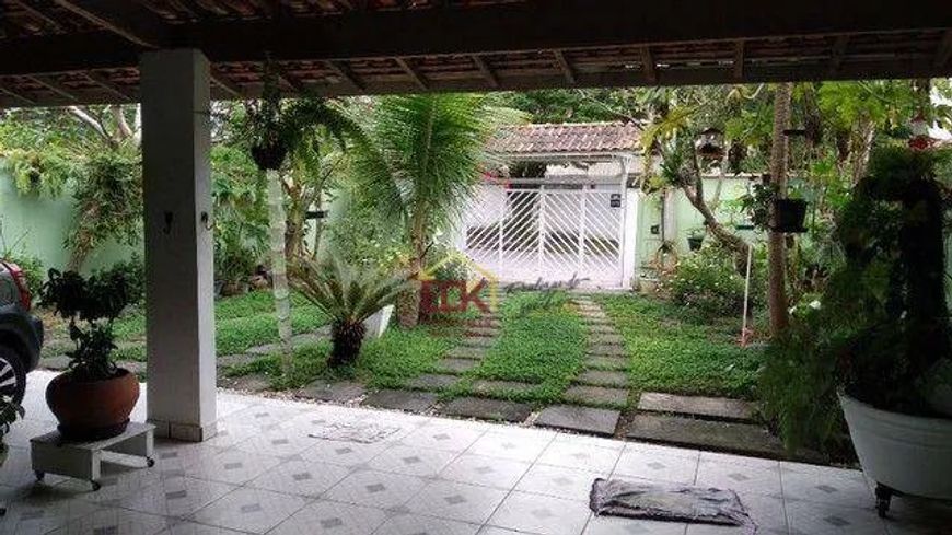 Sobrado com 3 dormitórios à venda, 210 m² por R$ 1.270.000 - Jardim Primavera - Caraguatatuba/SP