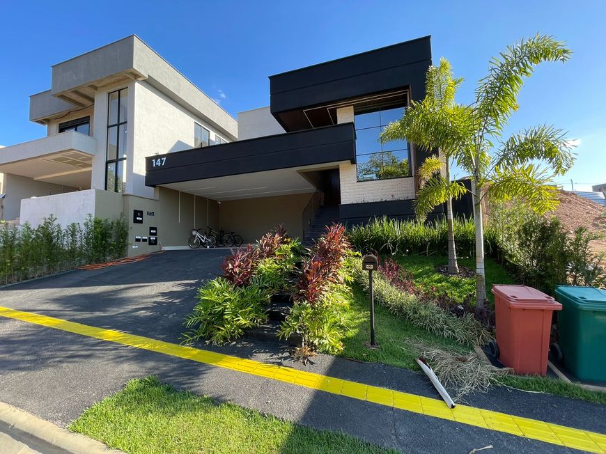 Casa de condomínio térrea para venda possui 167 metros quadrados com 3 quartos
