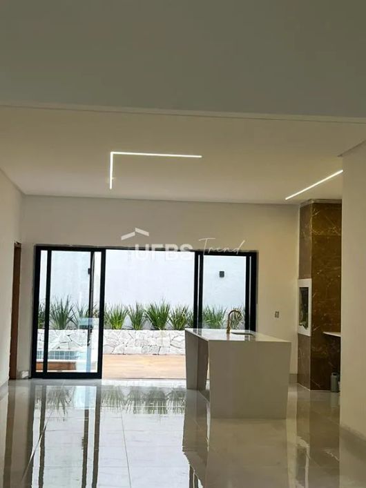 Jardim Veneza - Casa de Condomínio 4 quartos, sendo 4 suítes
