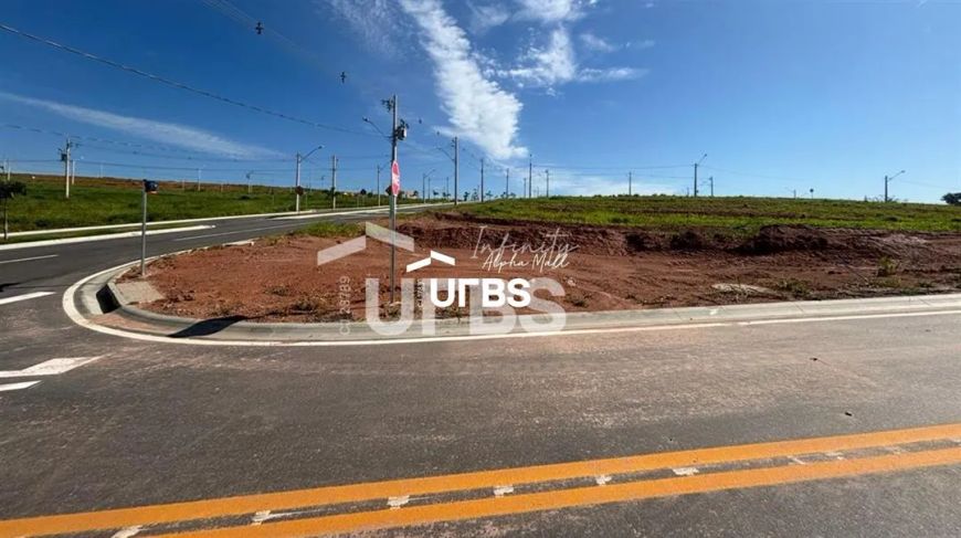 Lote no Condomínio Vinhas Flamboyant
