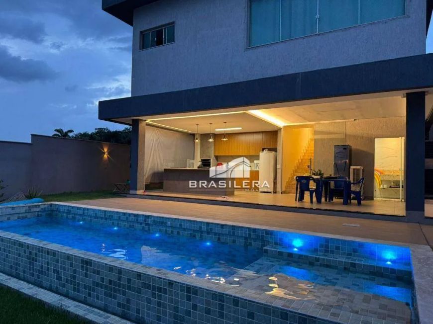 Casa com 5 dormitórios à venda, 260 m² por R$ 1.950.000 - Residencial Vale Verde - Senador Canedo/GO