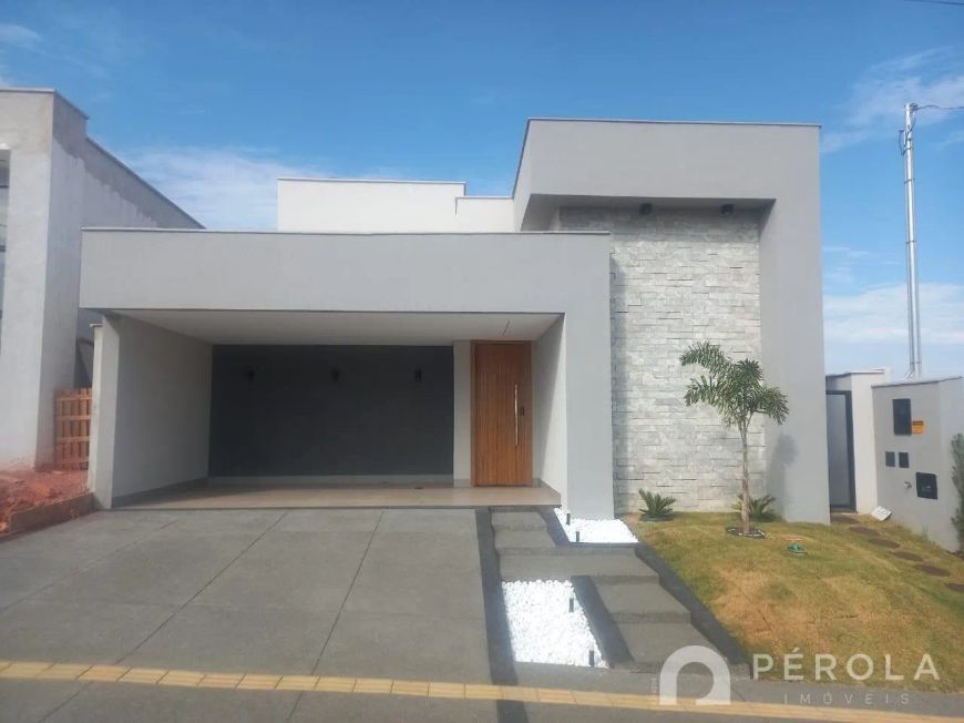 Casa de Condomínio em Jardins Nápoles - Senador Canedo