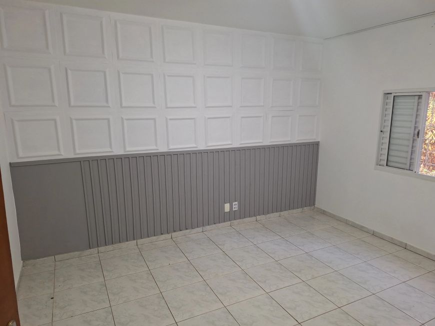 Casa de condomínio para venda tem 150 metros quadrados com 3 quartos