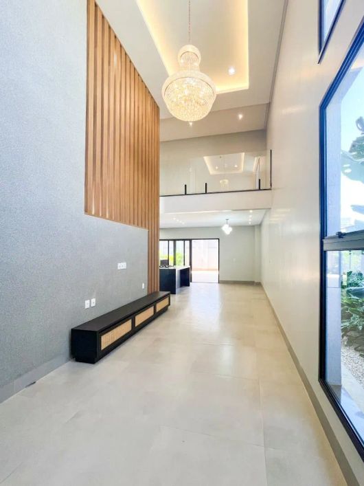 Jardins Capri Sobrado em condomínio fechado, lote: 331 m², área construída: 268 m², com área de laze