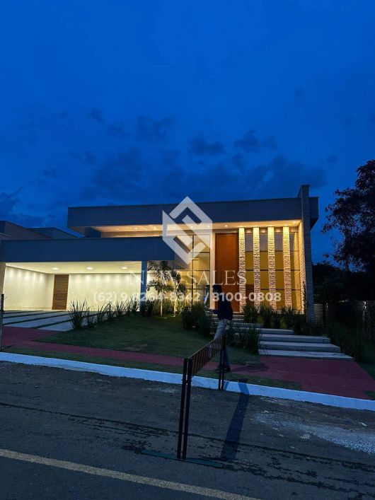 Casa alto padrão, 4 suítes plenas - Res. Villa Verde
