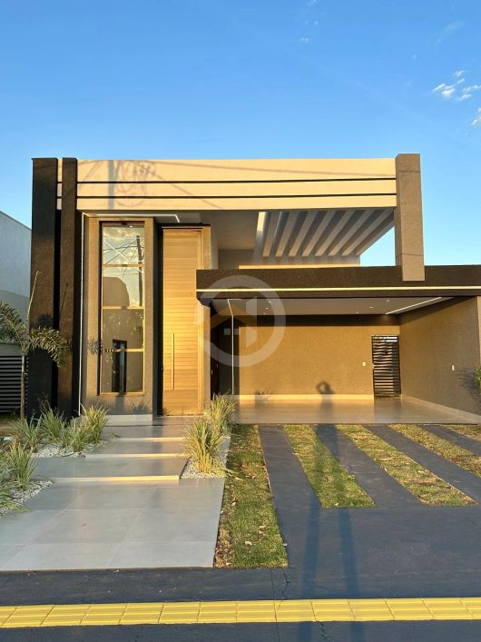 Casa térrea no Condomínio Terras Alpha 1 com 3 suítes plenas