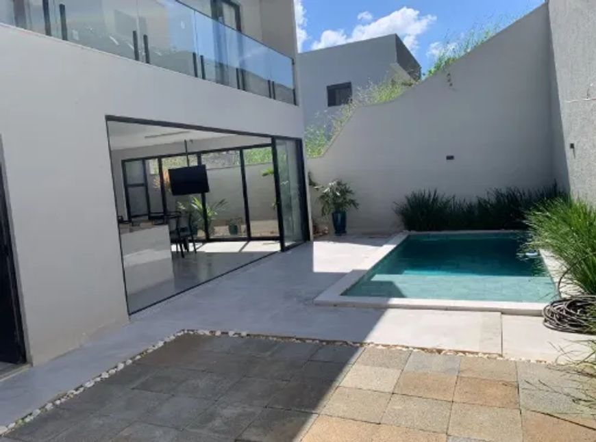 Sobrado Exclusivo à Venda – Jardins Capri