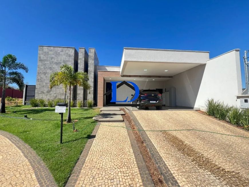 Casa em Condomínio à Venda em Senador Canedo - Jardins Bolonha! Espaço, Conforto e Sofisticação em u