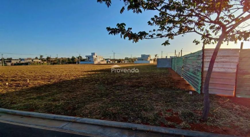 LOTES A VENDA NO RESIDENCIAL TERRAS ALPHA.